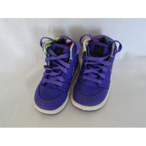 jukbeen opvoeder Winkelcentrum Nike Air Jordan baby paars maat 21