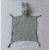 Knuffeldoek mousseline hydrofiel grijsgroen konijn 26 cm